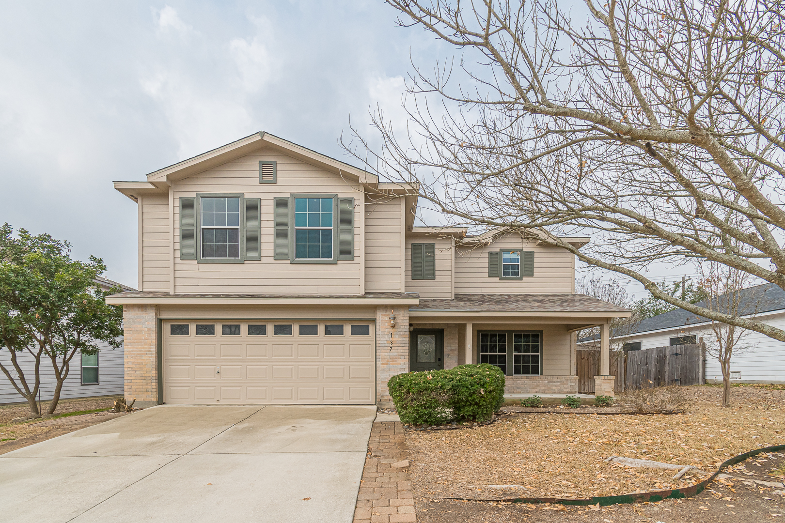 137 Weeping Way