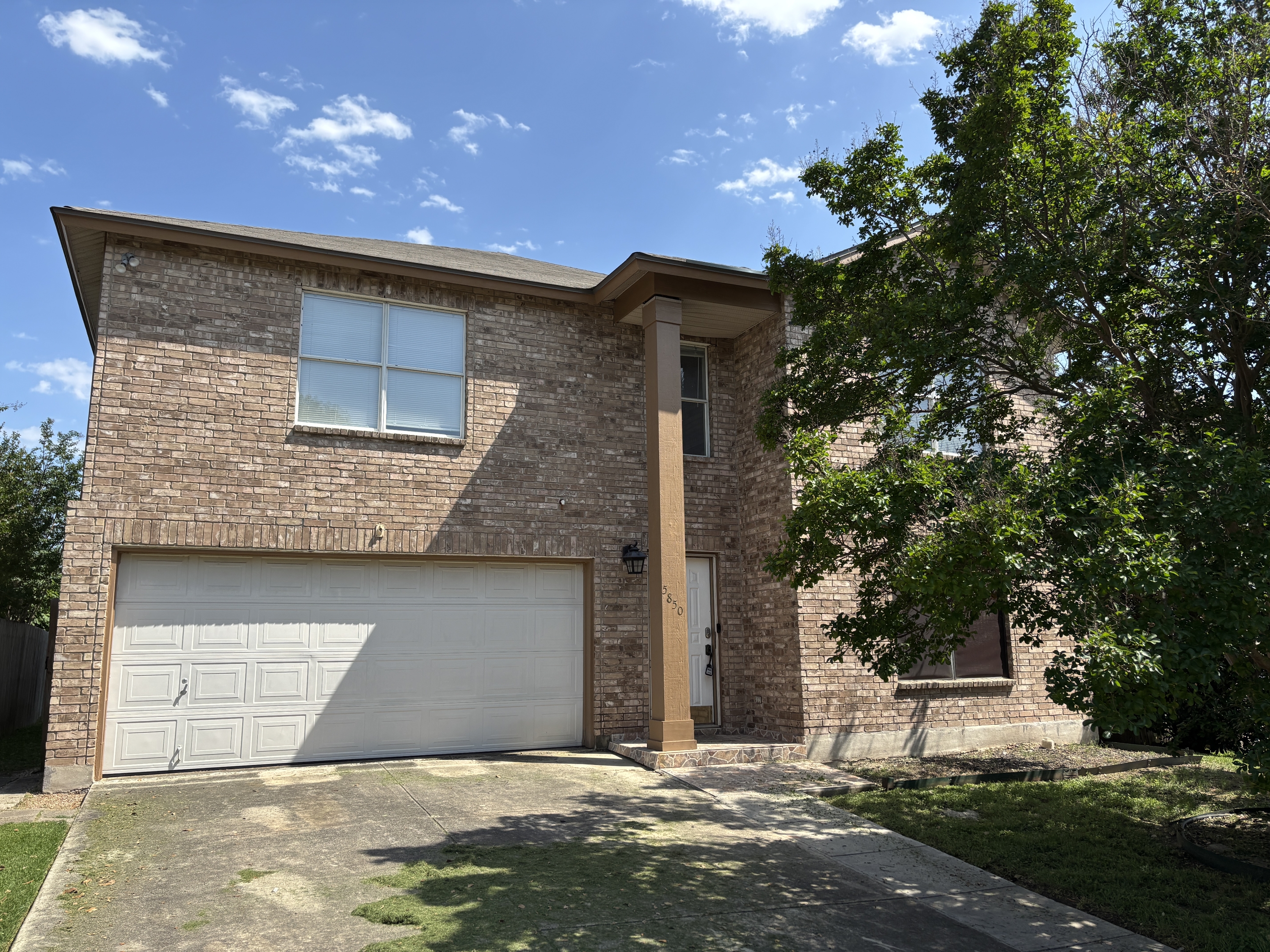 5850 Spring Pebble